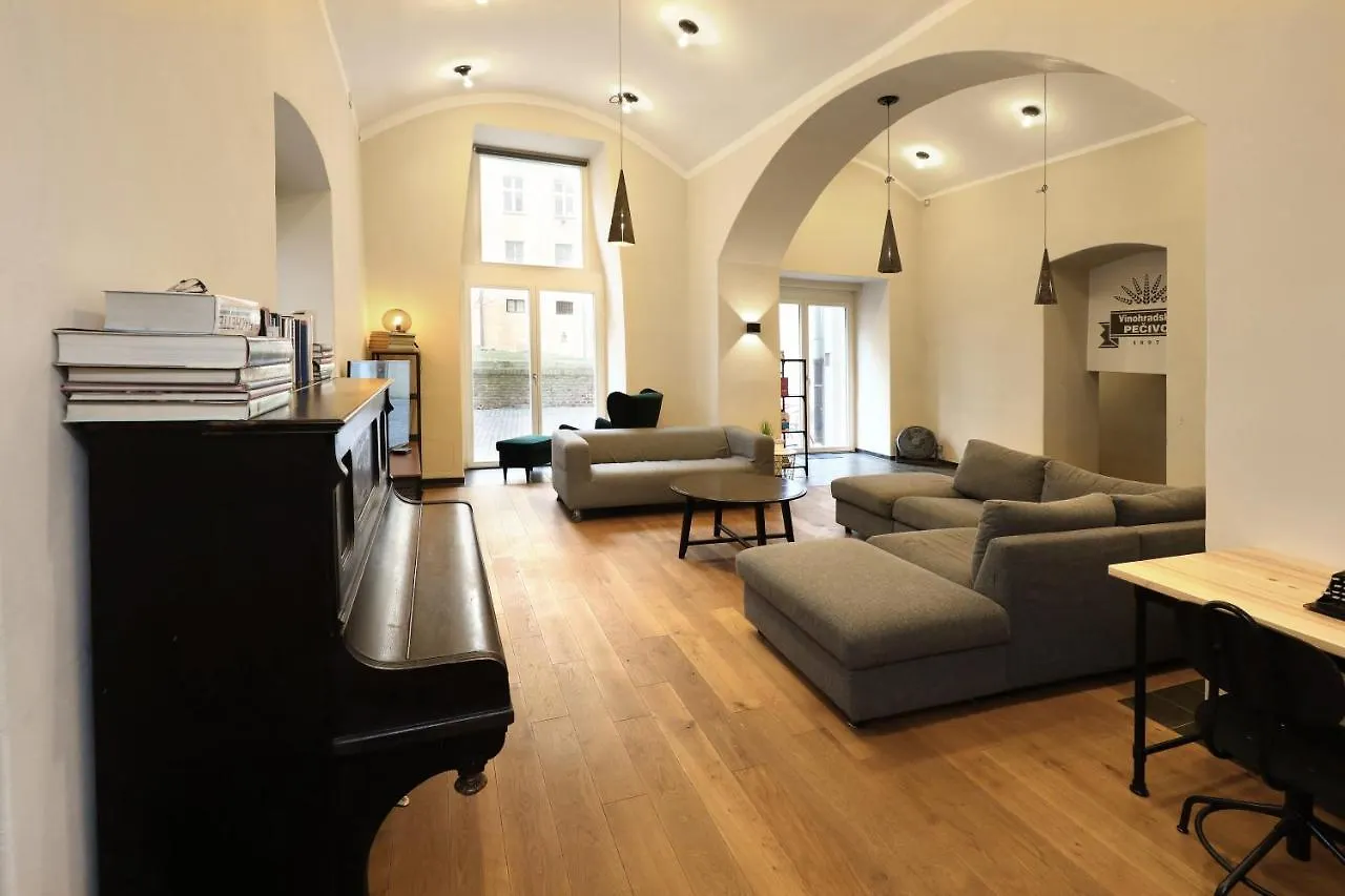 Appartement Design Loft 2 Minutes To Wenceslas Square Praag